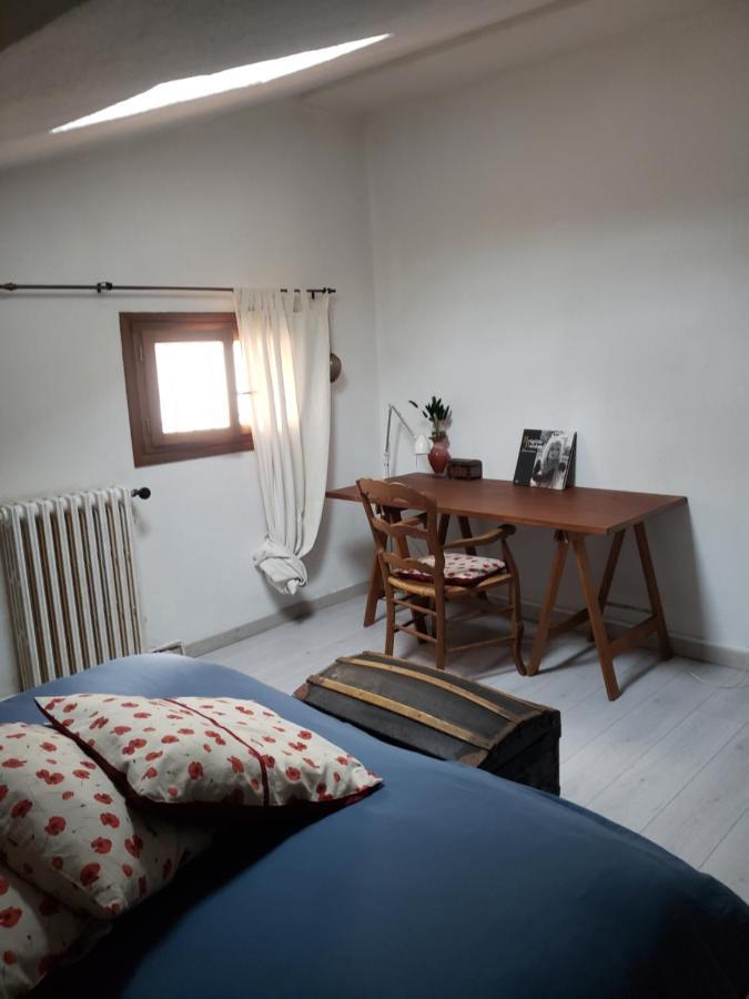 Chambre Dans Une Grande Maison Entre Canal Du Midi Et Centre Ville Beziers Exterior photo